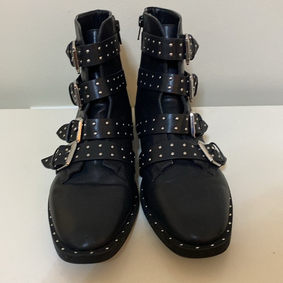Forever 21 black studded ankle boots size 9 - Picture 2 of 5